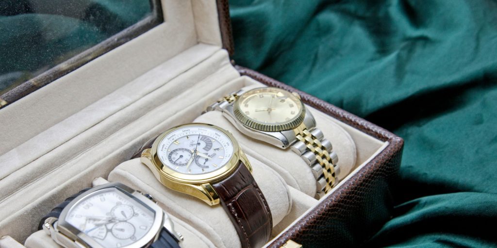 Enhance your casual look with these must-have men's accessories